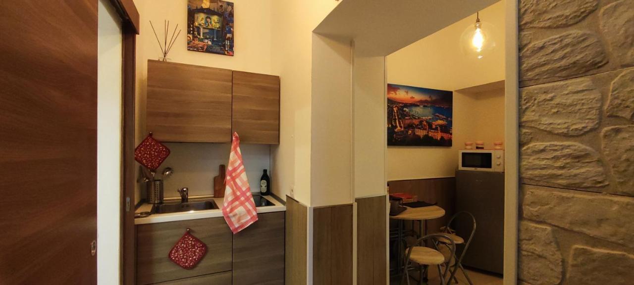 Napuletanata Appartement Napels Buitenkant foto