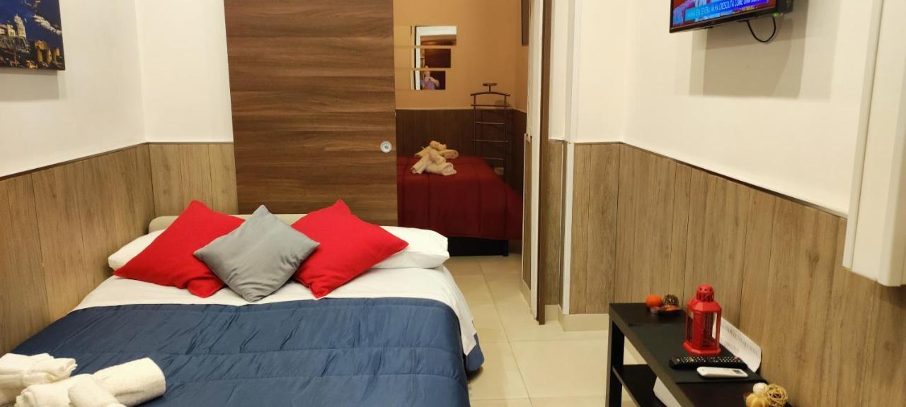 Napuletanata Appartement Napels Buitenkant foto